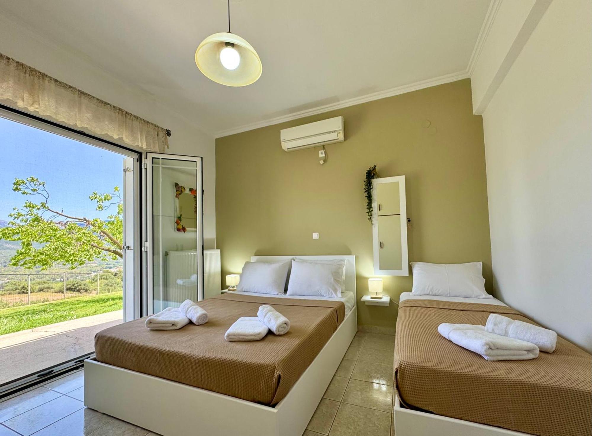 Serenity Spilia Garden Floor Apartment Argostoli (Kefalonia)